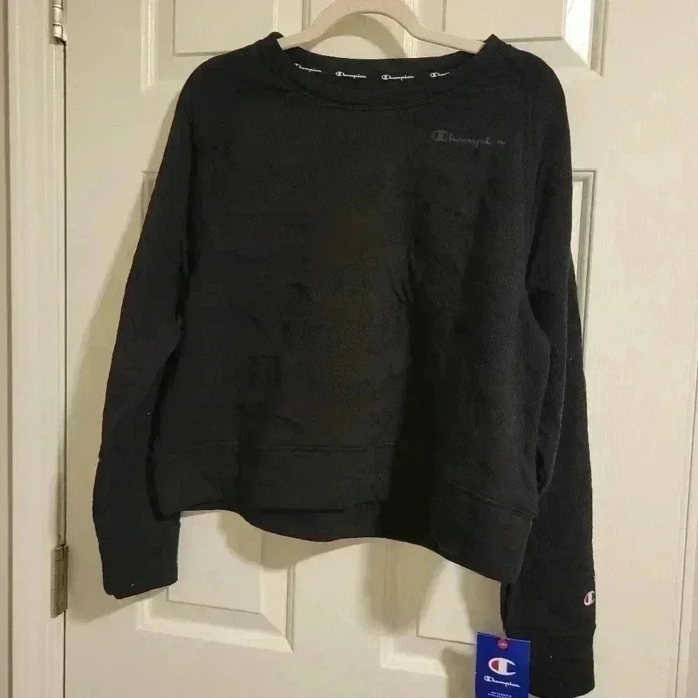 NWT New Champion Textured Cropped Oversized Sweatshirt Size Small - Picture 1 of 1